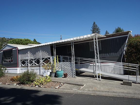 2nd image of 138 Coronado Circle