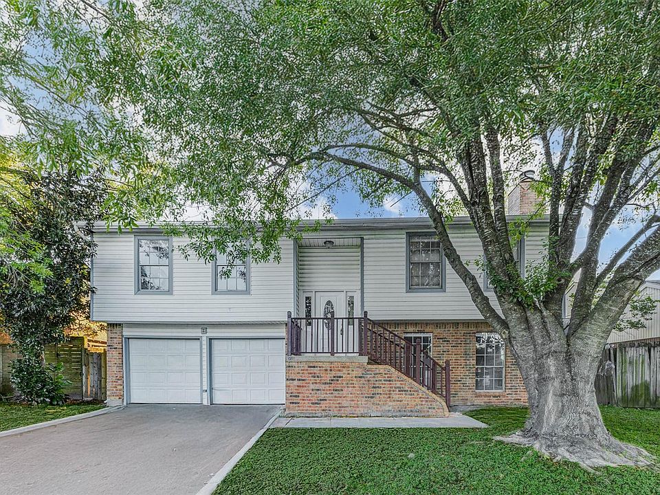 1st image of 8622 Connaught Garden Dr