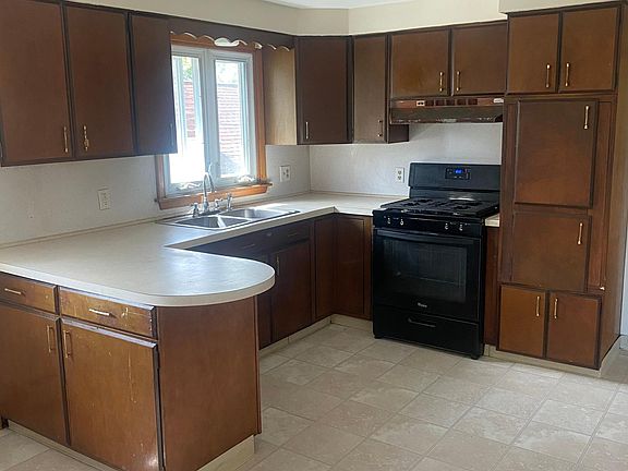 5th image of 86 Argyle Ave