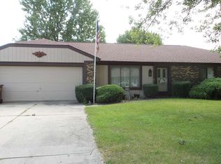 1209 McIntyre Dr, Auburn, IN