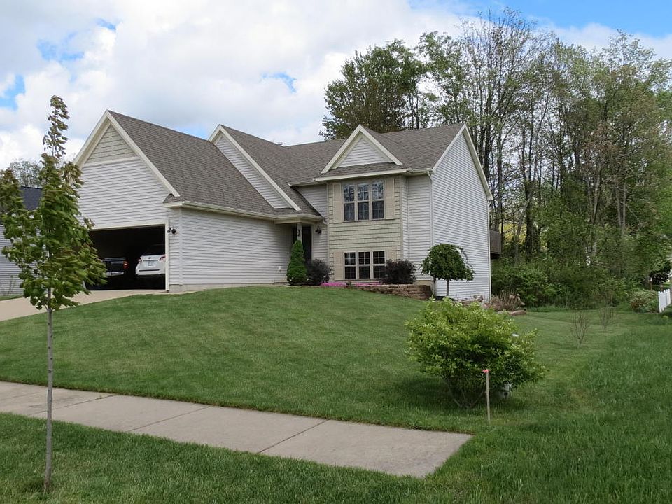 1st image of 34 Monticello Dr NW