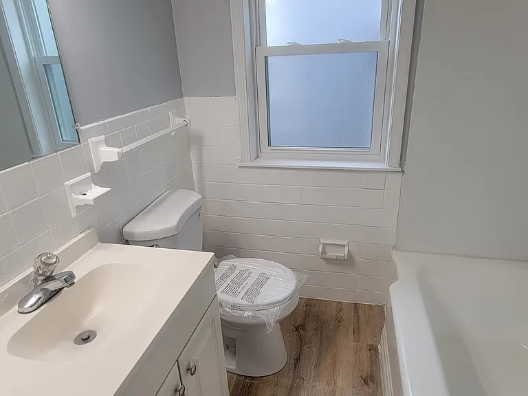 5149 Clement Ave — Photo 8