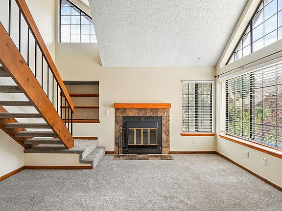5th image of 5902 Gunbarrel Ave APT E