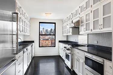 150 West 12th Street 11-WEST in Greenwich Village, Manhattan