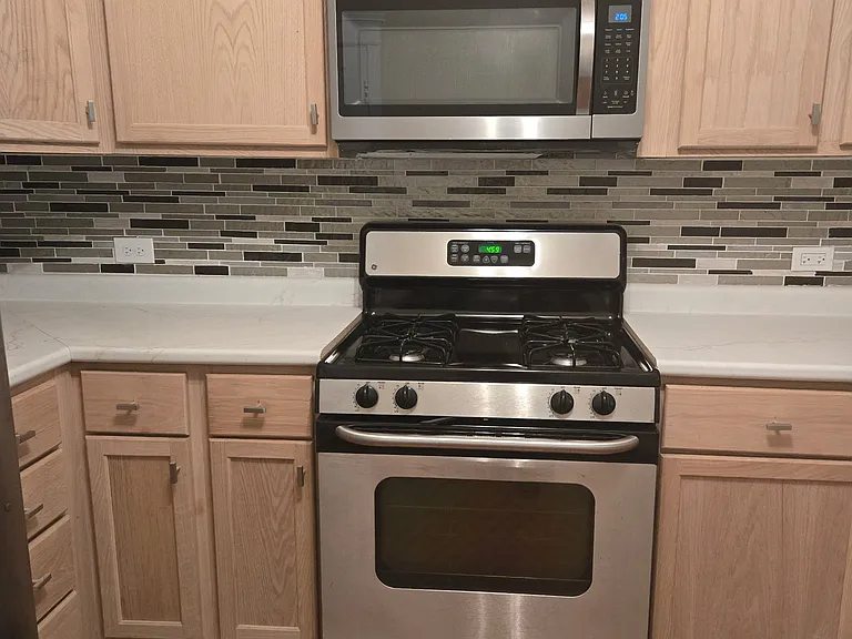 7121 S Eberhart Ave #1 — Photo 4