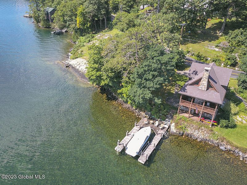 4th image of 9236 Lakeshore Drive