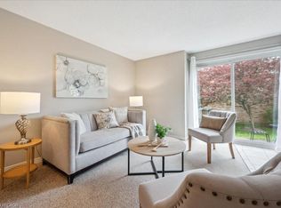 66 Rodgers Rd #2, Guelph, ON N1G4Y5