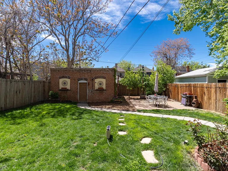 3047 N Williams St — Photo 2