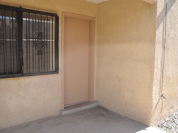 4th image of 209 Shannon Pl NW