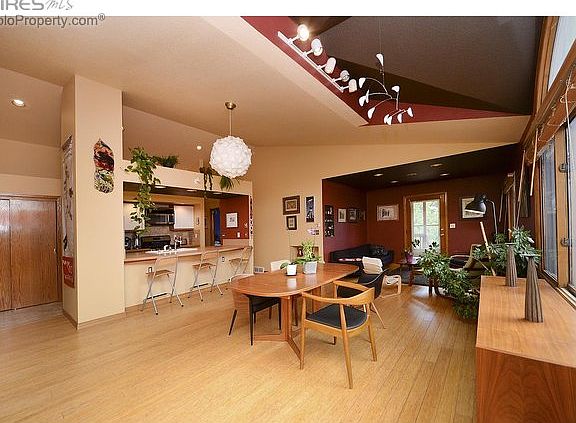Dining Kitchen area