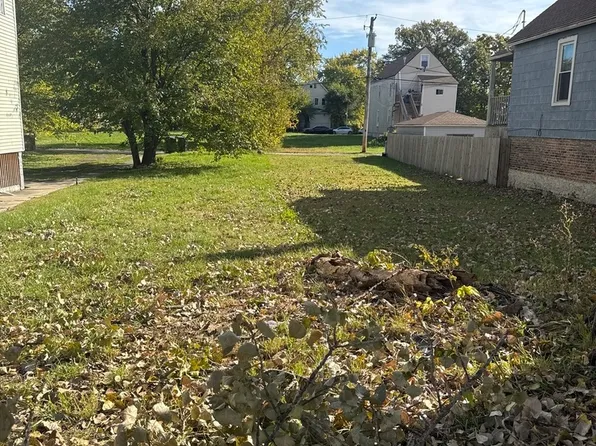 5943 S May St, Chicago, IL 60621