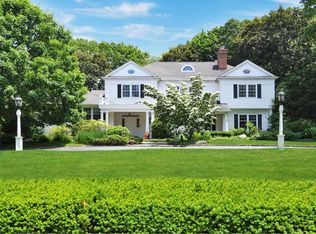 11 East Rd, Port Washington, NY 11050