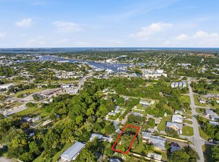 5028 SE Driftwood Avenue, Stuart, FL 34997