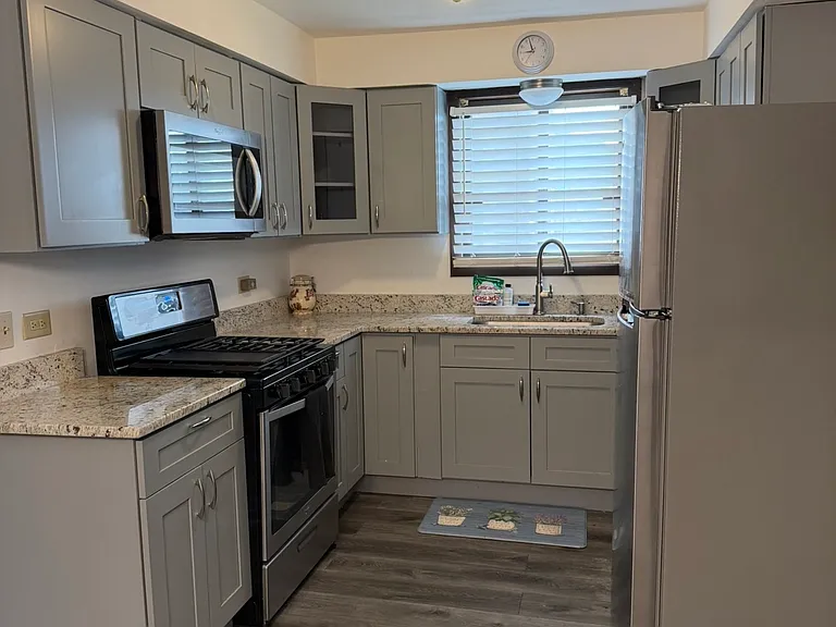 15744 Lake Dr #2 — Photo 7