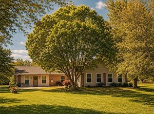 211 Big Island Loop, Deville, LA 71328