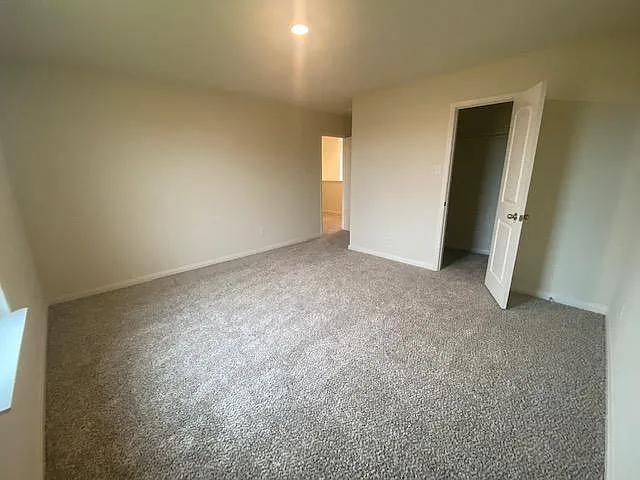 3110 Holstein Dr — Photo 26
