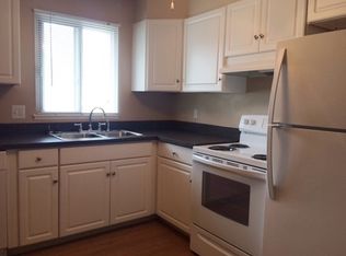 210 Ripple Ln, North Kingstown, RI 02852