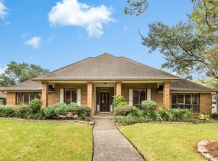 1703 White Wing Cir, Friendswood, TX 77546