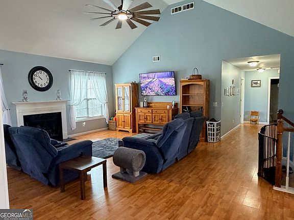 3rd image of 59 Indian Hills Dr