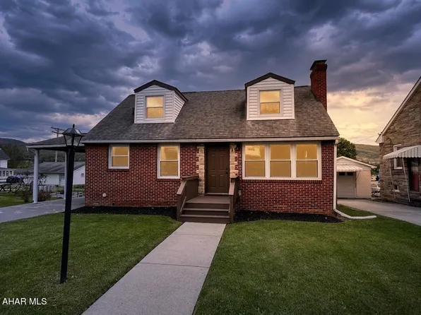 1609 Grant Ave, Altoona, PA 16602