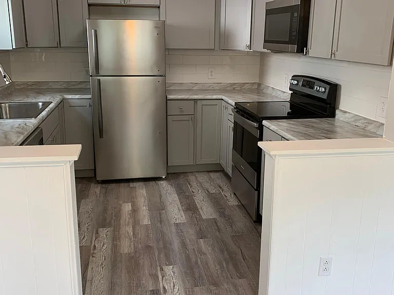 13463 Merl Ave — Photo 3