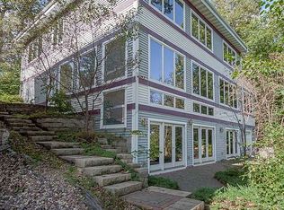 2304 County Highway Ab, Mc Farland, WI 53558