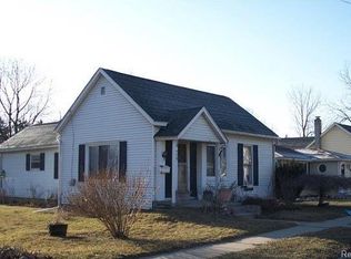 842 N Main St, Lapeer, MI