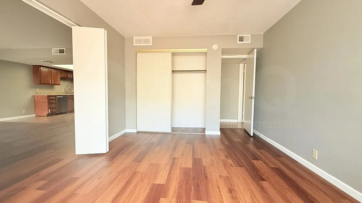7910 E Camelback Rd — Photo 3