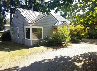 1352 Shoreview Dr, Freeland, WA 98249