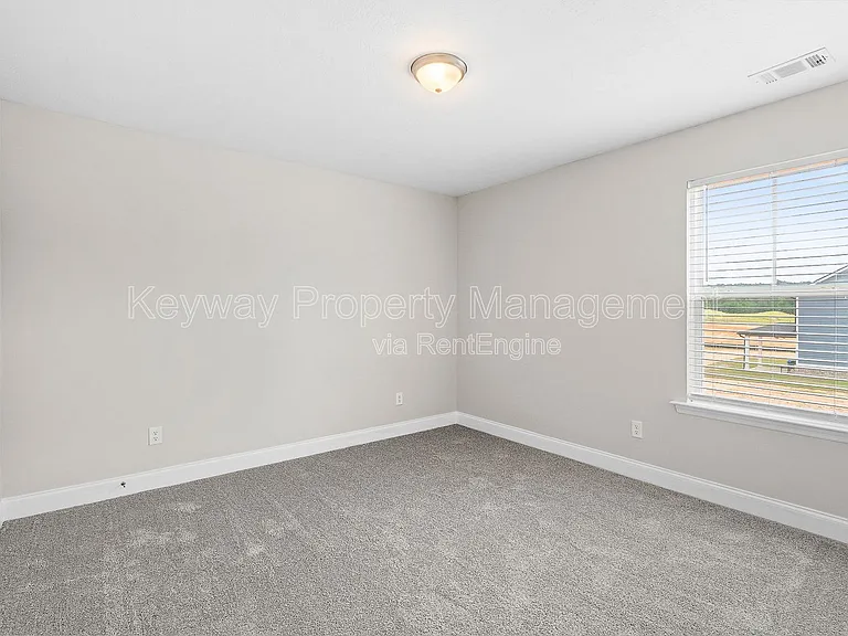 1260 Elias Sta — Photo 6
