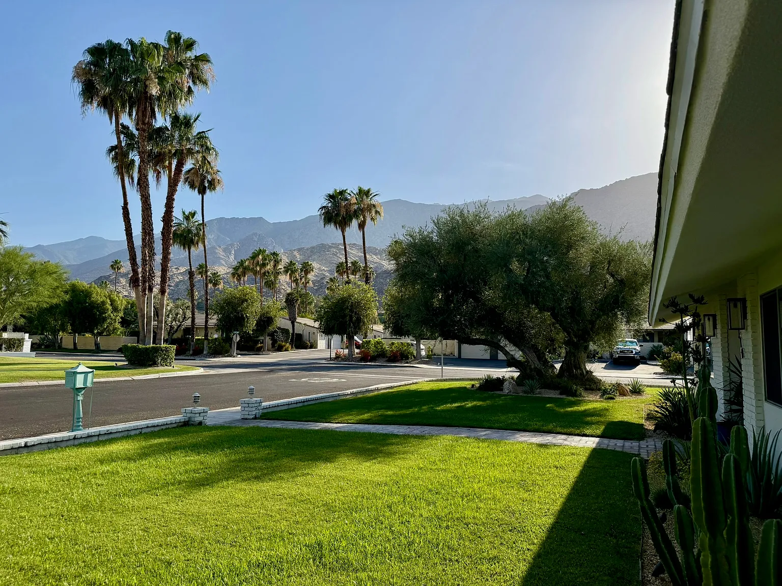 E Sierra Way, Palm Springs — Photo 2