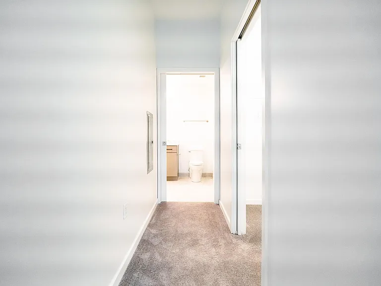 2635 Penn Ave #215 — Photo 16