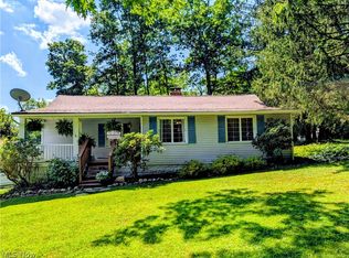 11650 Chestnutdale Rd, Chardon, OH 44024