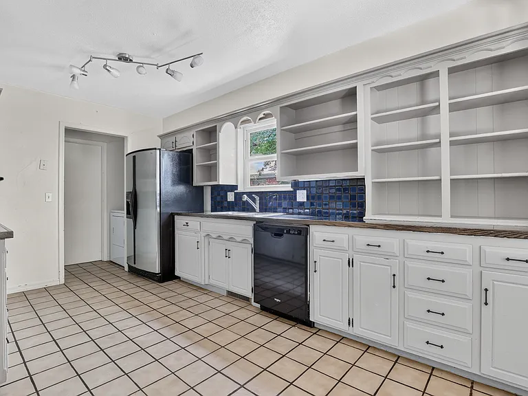 1024 Washington St — Photo 29