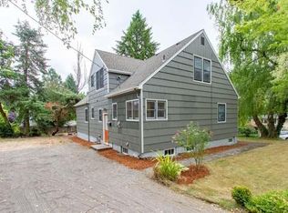 225 SW Carson St, Portland, OR 97219