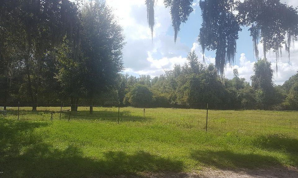 2nd image of 23571 SE Hawthorne Rd