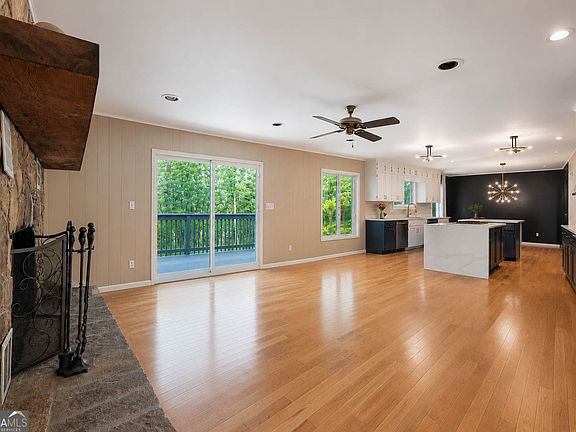 5th image of 106 Anna Ridge Dr