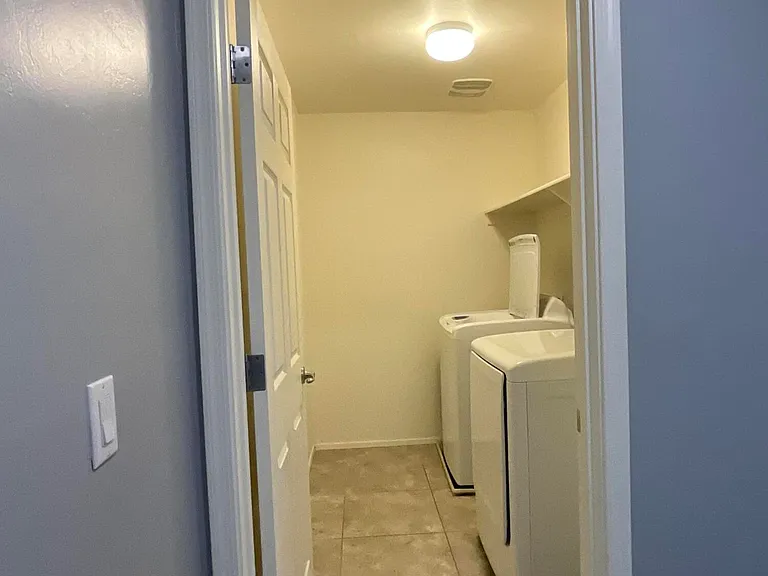 10335 S Keegan Ave — Photo 15