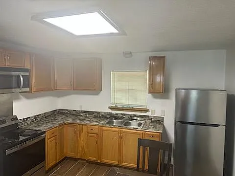 3 bed, 1391 sqft, $1,600 — Photo 4