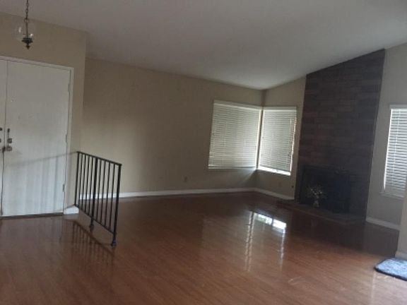 4th image of 119 Corta Cresta Dr