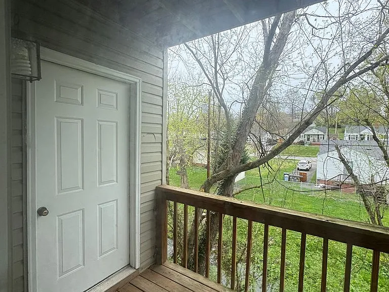 Creekview Apartments - Kingsport, TN — Photo 33