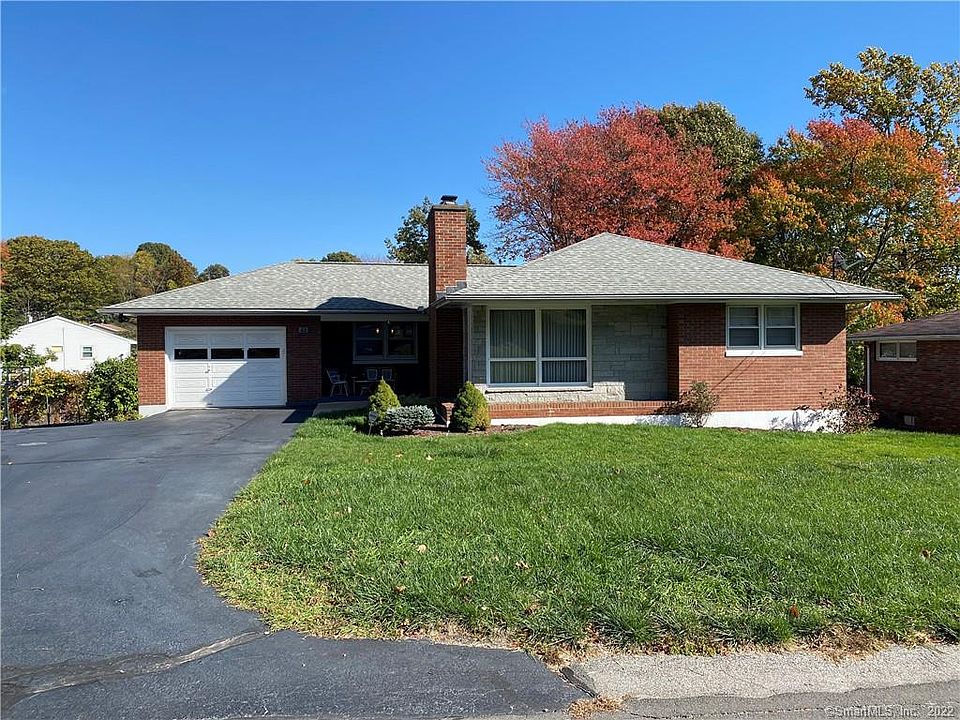 1st image of 48 McWeeney Dr