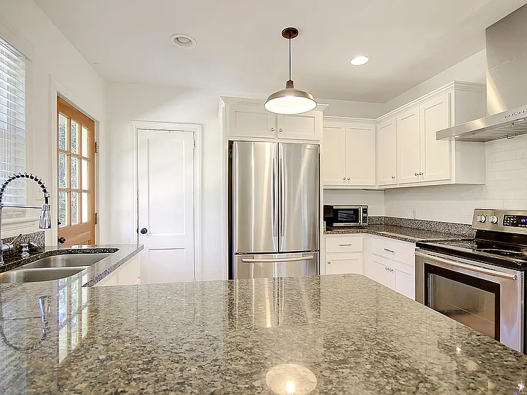 1724 Pearlott St — Photo 10