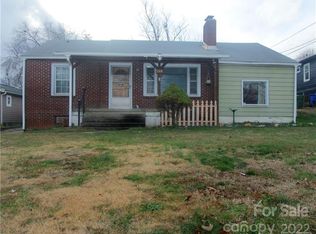 203 Brevard Rd, Asheville, NC 28806