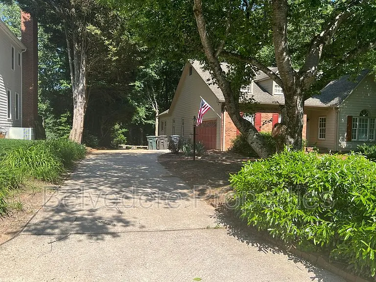 6409 Spyglass Dr — Photo 2