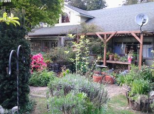 69312 Thimbleberry Rd, North Bend, OR 97459