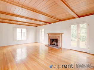 230 Sandringham Rd, Piedmont, CA 94611