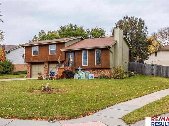 2nd image of 310 Windsor Dr