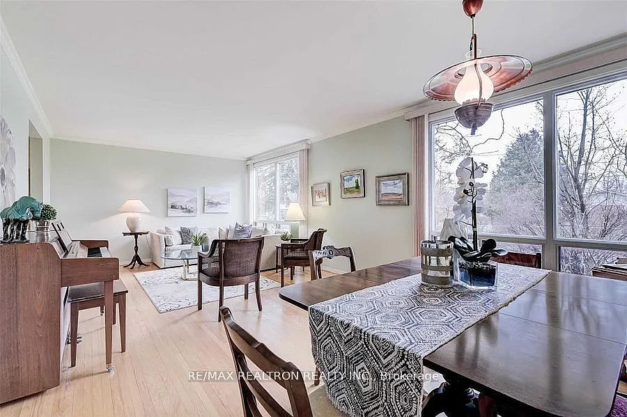 255 Confederation Dr