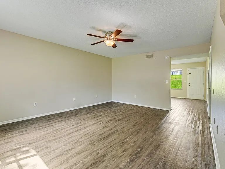 Springwood Townhomes — Photo 19